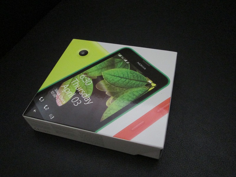 Lumia-630-unboxing (2)